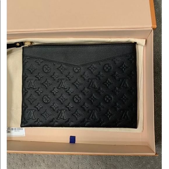 ❌SOLD❌Louis Vuitton Daily Pouch Empreinte Black - Picture 5 of 11